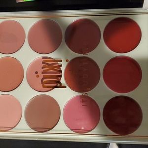 Lip stick palette